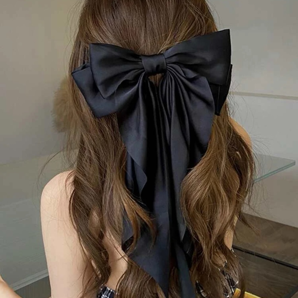 NEW Women’s Black Hair Bow Tie - Picture 1 of 2